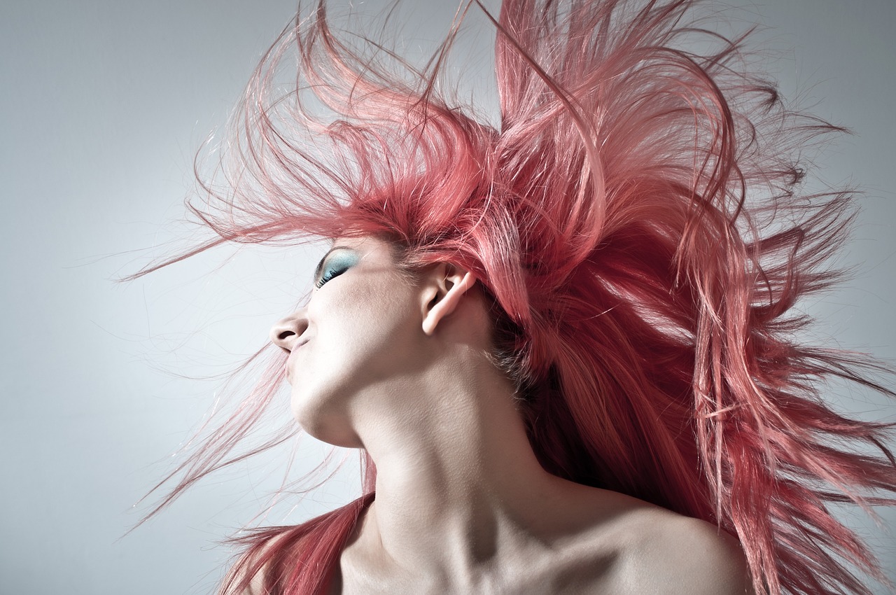 10 wskazówek dotyczących pielęgnacji włosów – dłuższe i mocniejsze włosy